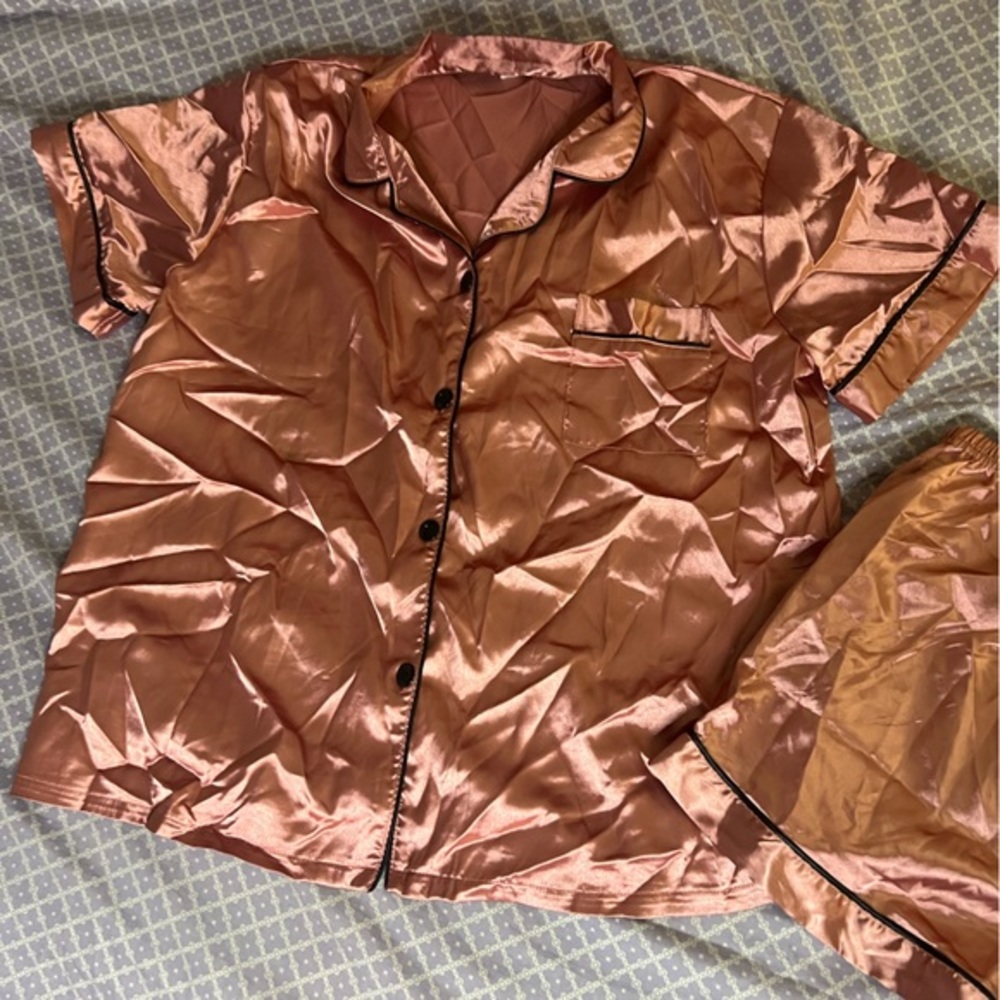 SHEIN Satin PJ's - Picture 4 of 6